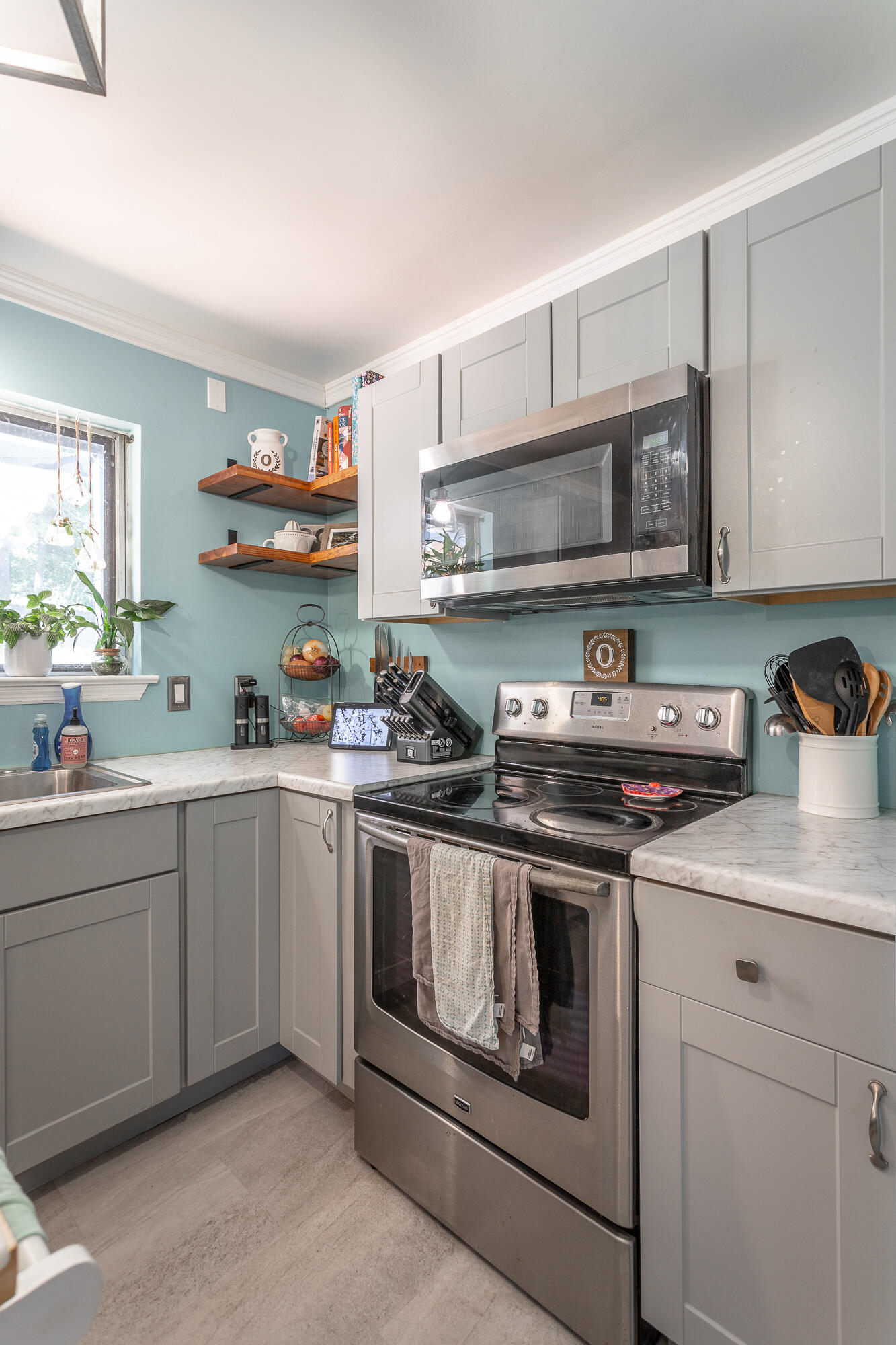 805 Ely Road Hixson, TN 37343 - Photo 12 of 35 Kitchen
