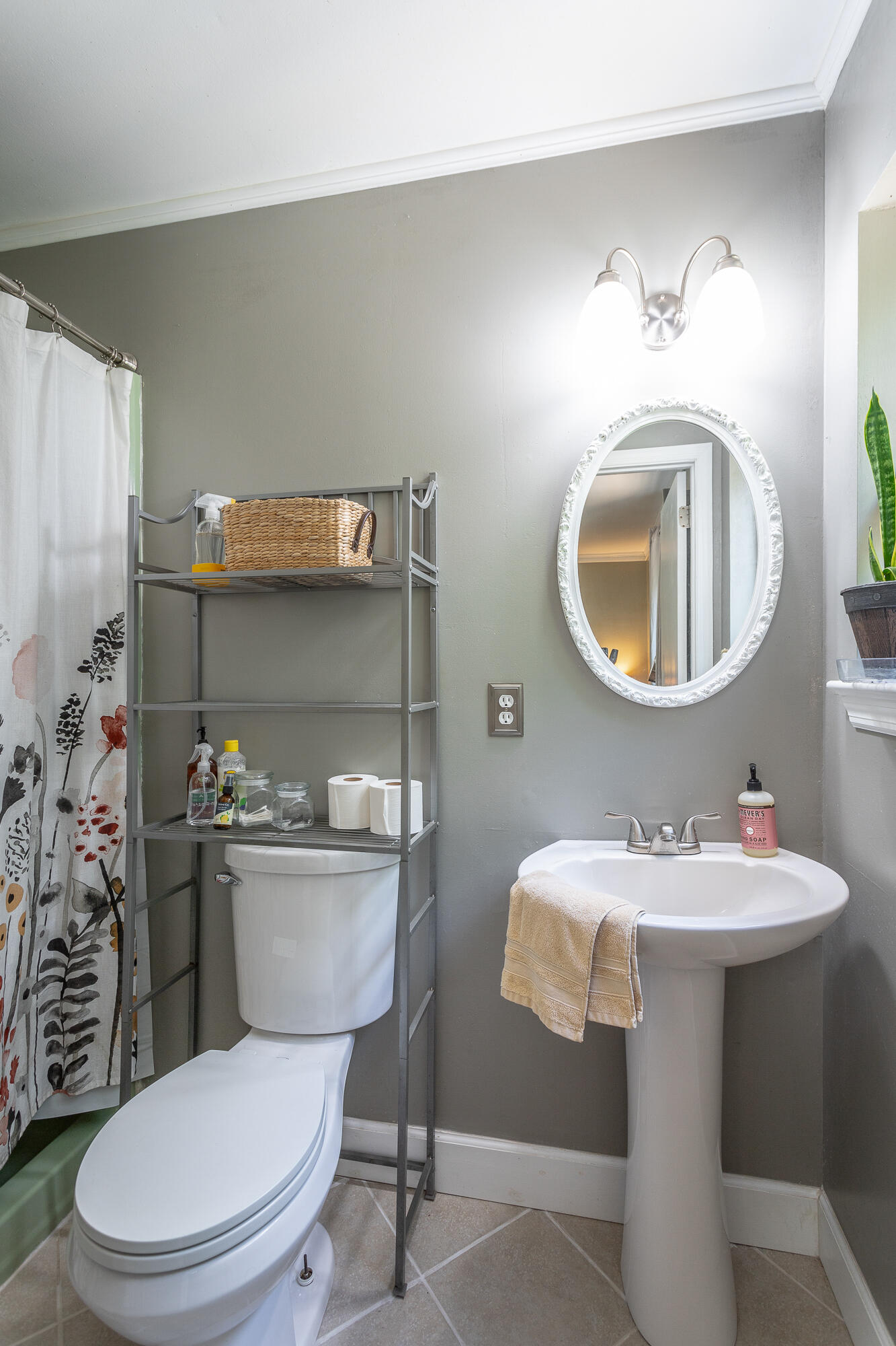 805 Ely Road Hixson, TN 37343 - Photo 23 of 35 Bathroom