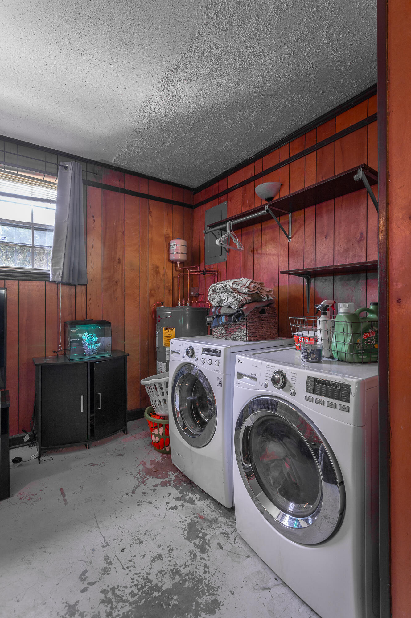 805 Ely Road Hixson, TN 37343 - Photo 28 of 35 Laundry