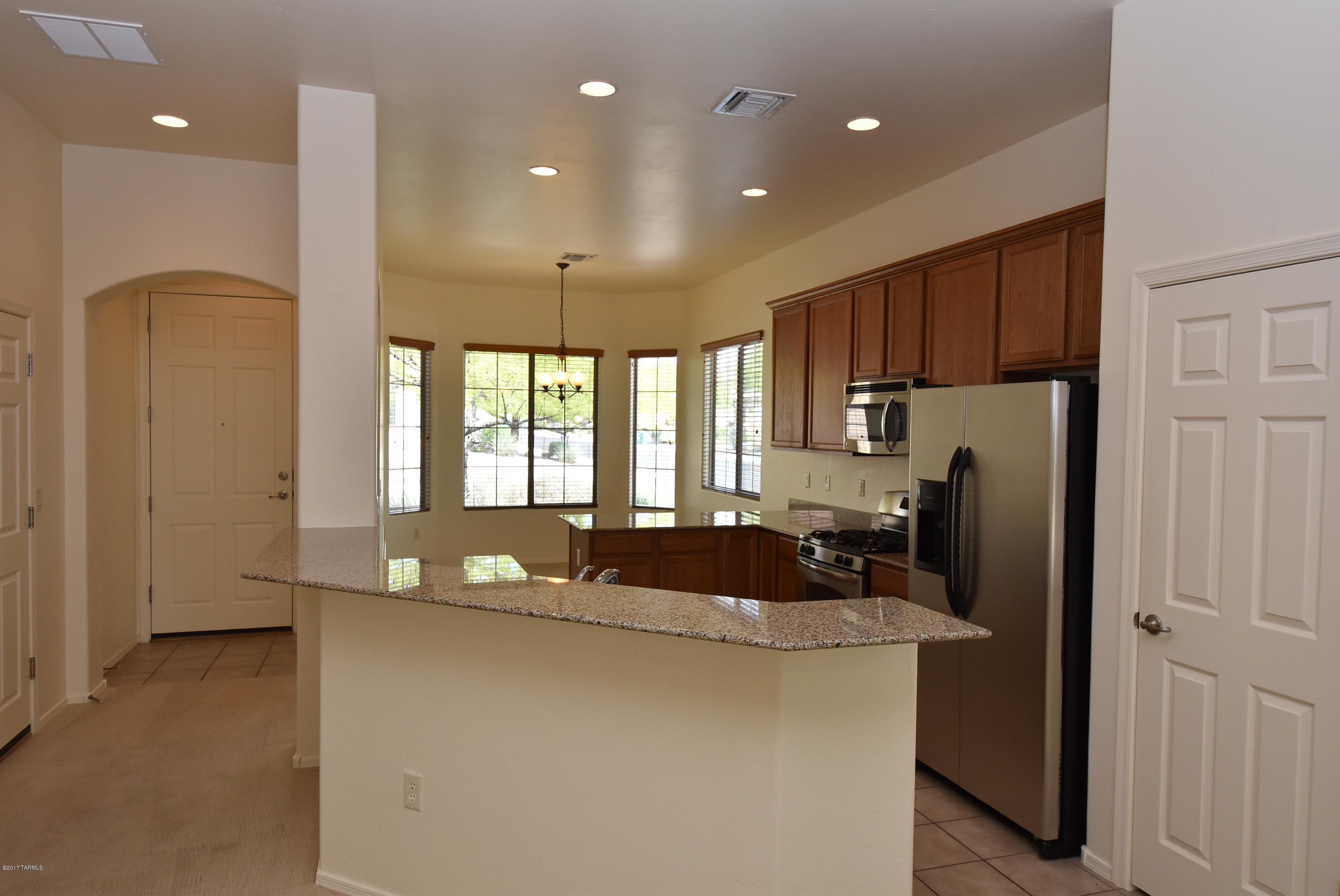 12823 Bloomington Loop Tucson, AZ 85755 - Photo 3 of 39