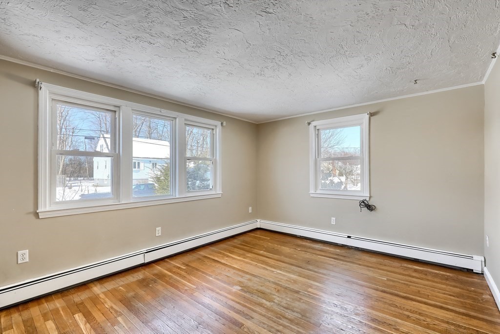 204 Moncrief Road Rockland, MA 02370 - Photo 6 of 26 Gallery Image 6