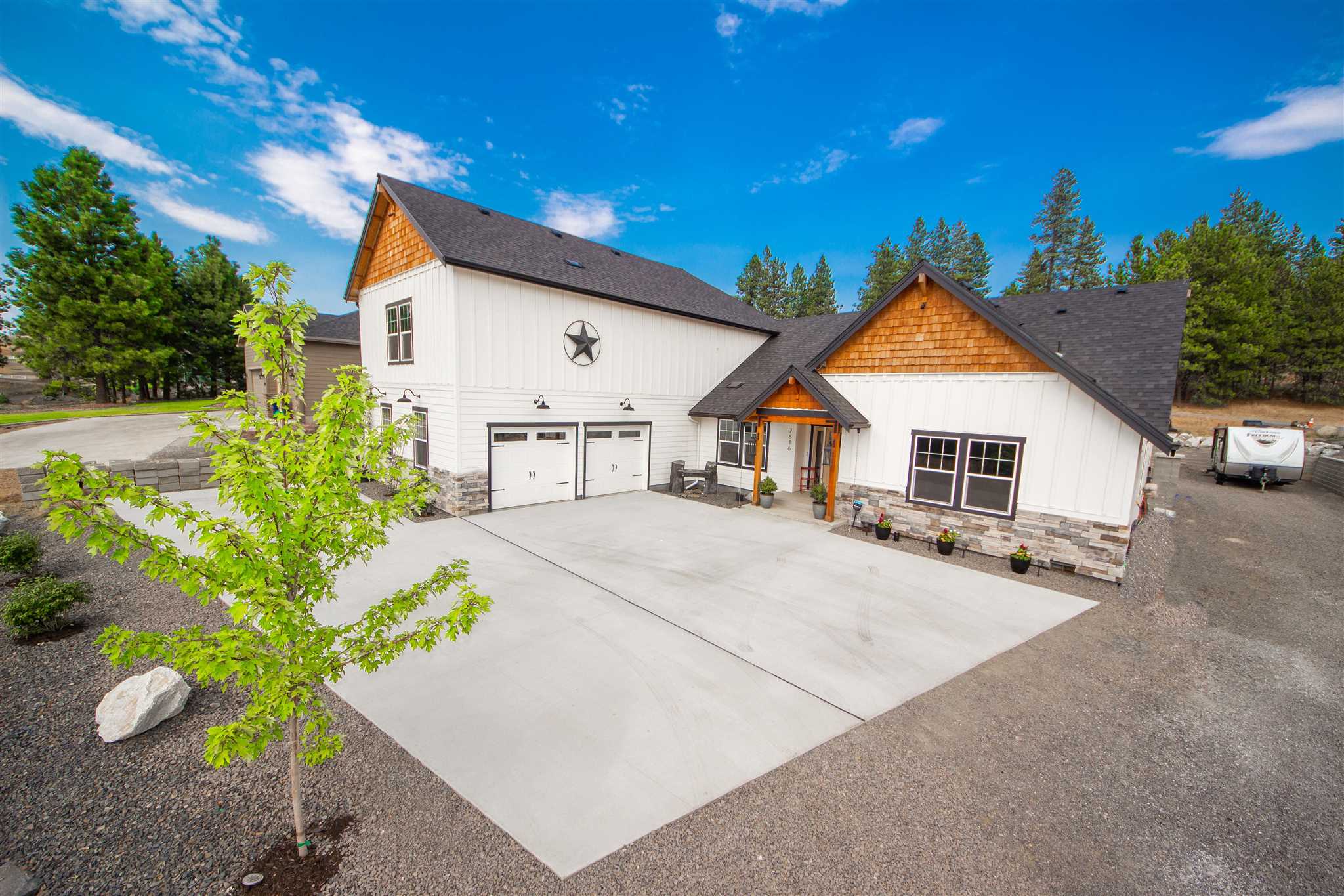7616 North Austin Road Spokane, WA 99208 - Photo 1 of 47 Gallery Image 1