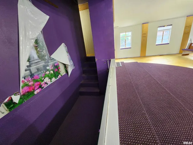 $84,900 | 409 South Hill Street, Marion, IL 62959