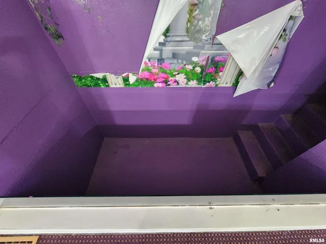 $84,900 | 409 South Hill Street, Marion, IL 62959