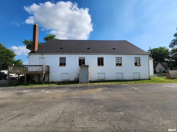 $84,900 | 409 South Hill Street, Marion, IL 62959