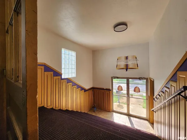 $84,900 | 409 South Hill Street, Marion, IL 62959