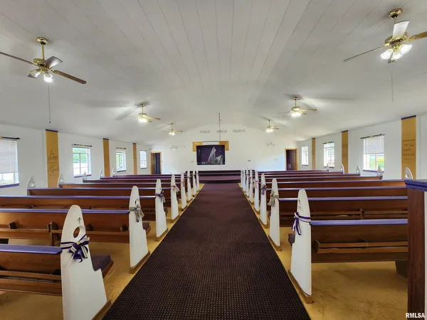 $84,900 | 409 South Hill Street, Marion, IL 62959