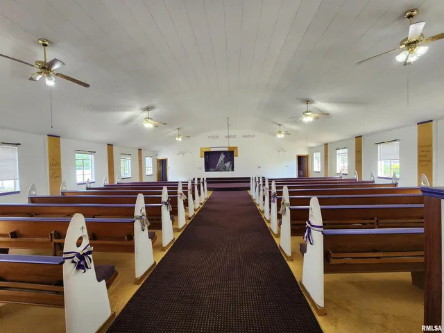 $84,900 | 409 South Hill Street, Marion, IL 62959