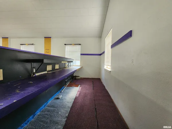 $84,900 | 409 South Hill Street, Marion, IL 62959