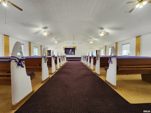 $84,900 | 409 South Hill Street, Marion, IL 62959