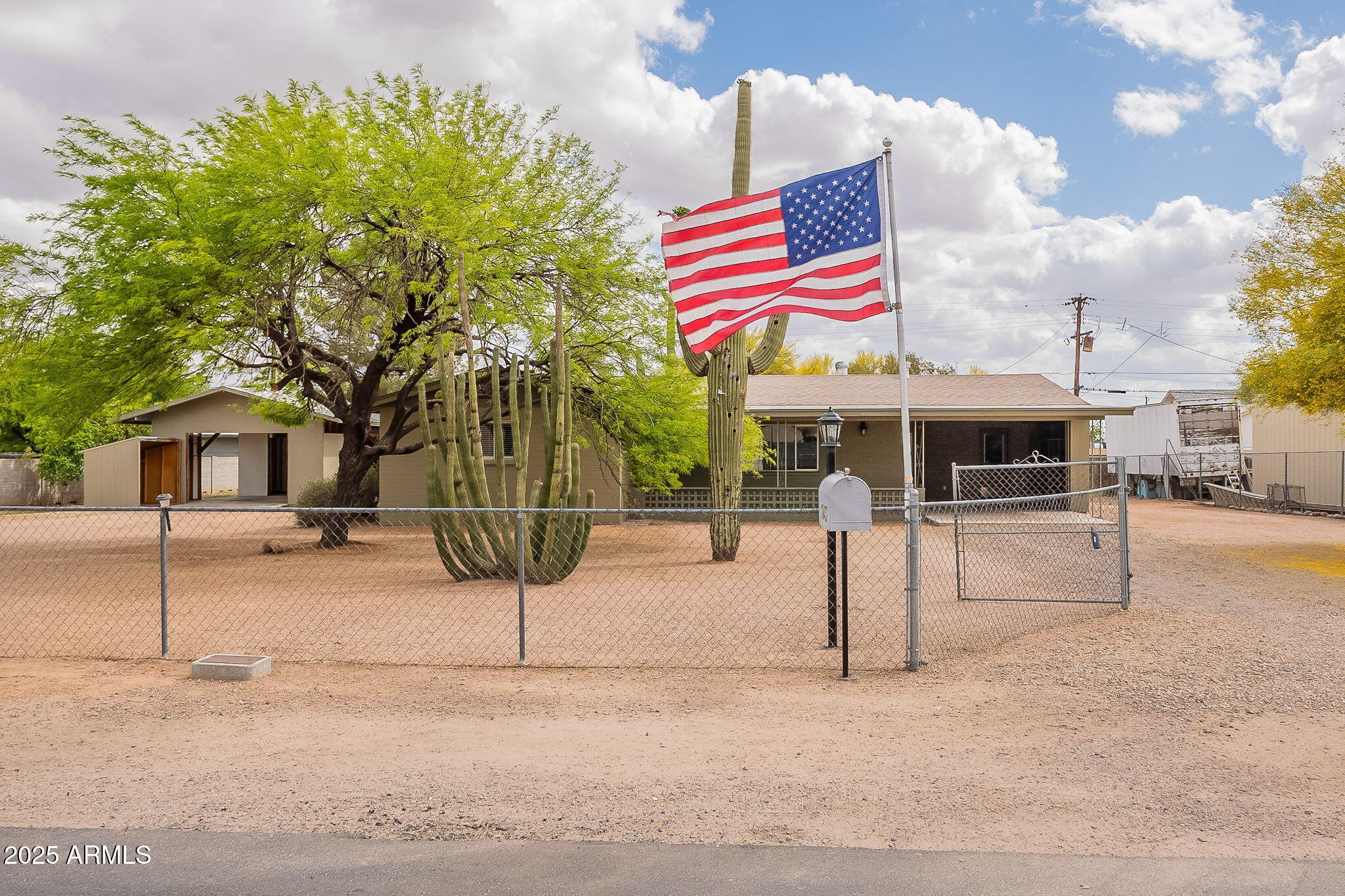 10437 East Boulder Drive Apache Junction, AZ 85120 - Photo 2 of 37 Front