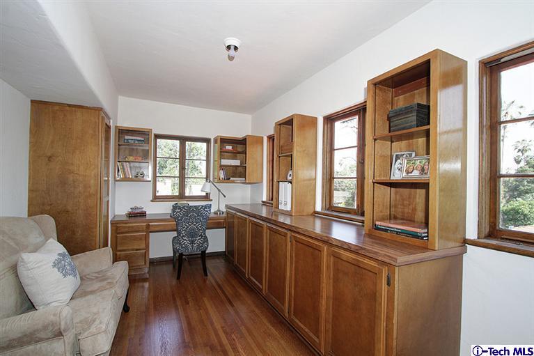 1600 San Pasqual Street Pasadena, CA 91106 - Photo 8 of 16 Additional Photo