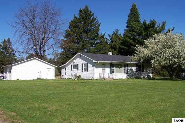 12690 South Byron Road Byron, MI 48418 - Photo 1 of 9 43080.JPG