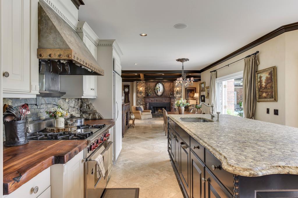 1925 Lakeside Trail Orono, MN 55356 - Photo 21 of 56