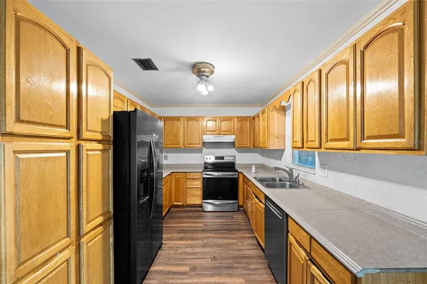 $129,900 | 330 West 4th Street, Frostproof, FL 33843