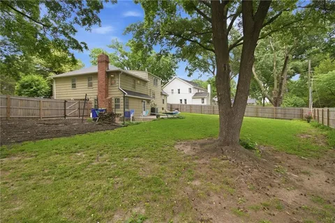 $545,000 | 5443 West 100th Street, Overland Park, KS 66207