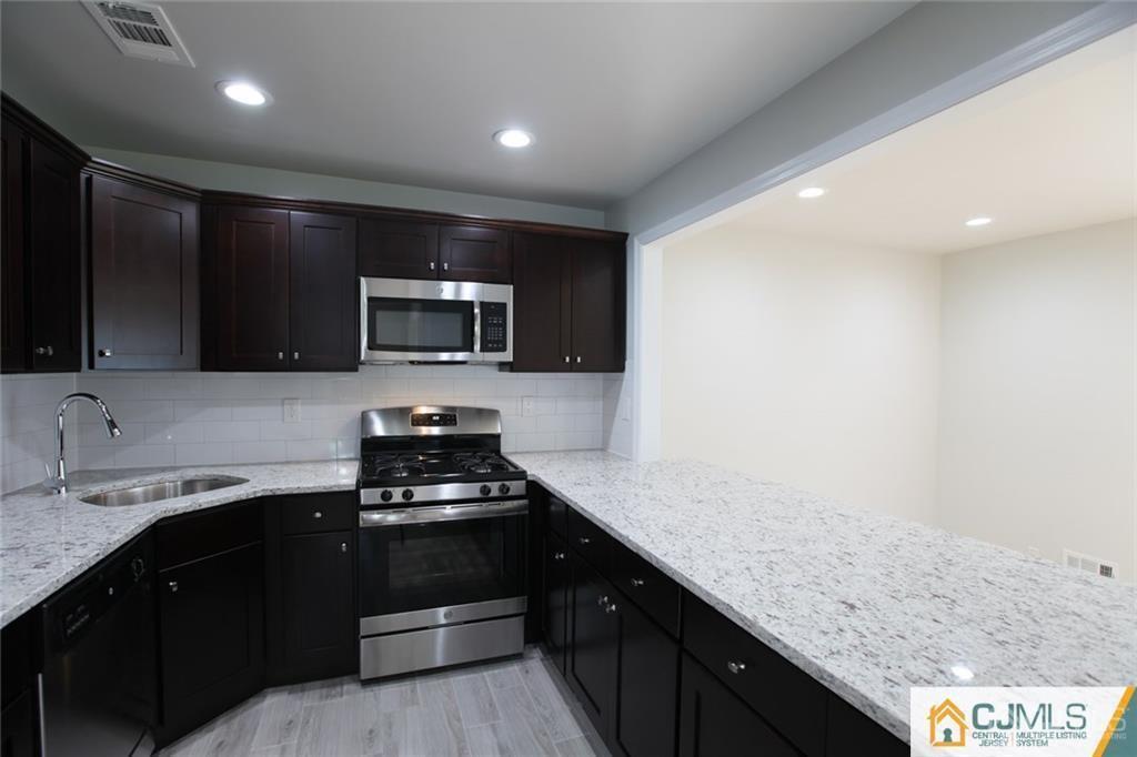 4306 Hana Road Edison, NJ 08817 - Photo 3 of 24