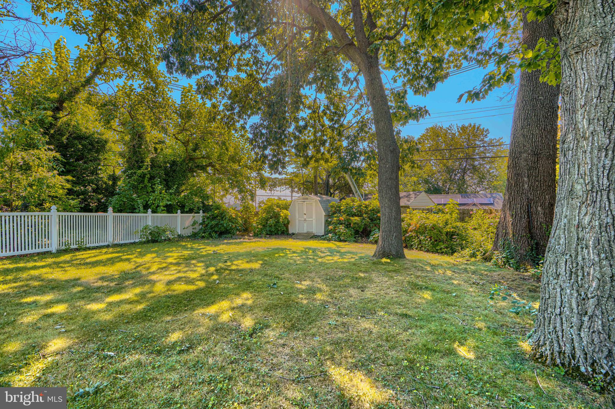 4215 Harcourt Road Baltimore, MD 21214 - Photo 70 of 81 Fenced in rear yard