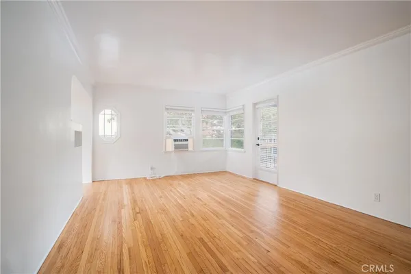 $3,000 | 265 North Swall Drive, Beverly Hills, CA 90211