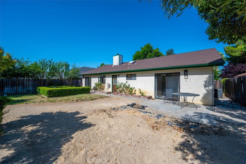 836 Casals Drive Paso Robles, CA 93446 - Photo 33 of 33 a house with yard in front of it