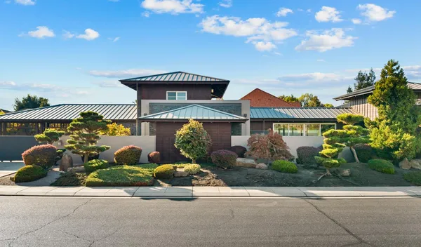 front view of house with a yard