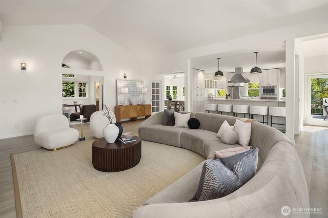 $2,095,000 | 8604 Northeast 124th Street, Kirkland, WA 98034