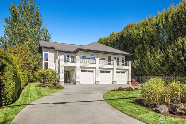 $2,095,000 | 8604 Northeast 124th Street, Kirkland, WA 98034