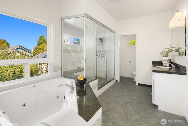 $2,095,000 | 8604 Northeast 124th Street, Kirkland, WA 98034