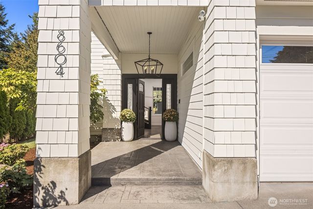 $2,095,000 | 8604 Northeast 124th Street, Kirkland, WA 98034