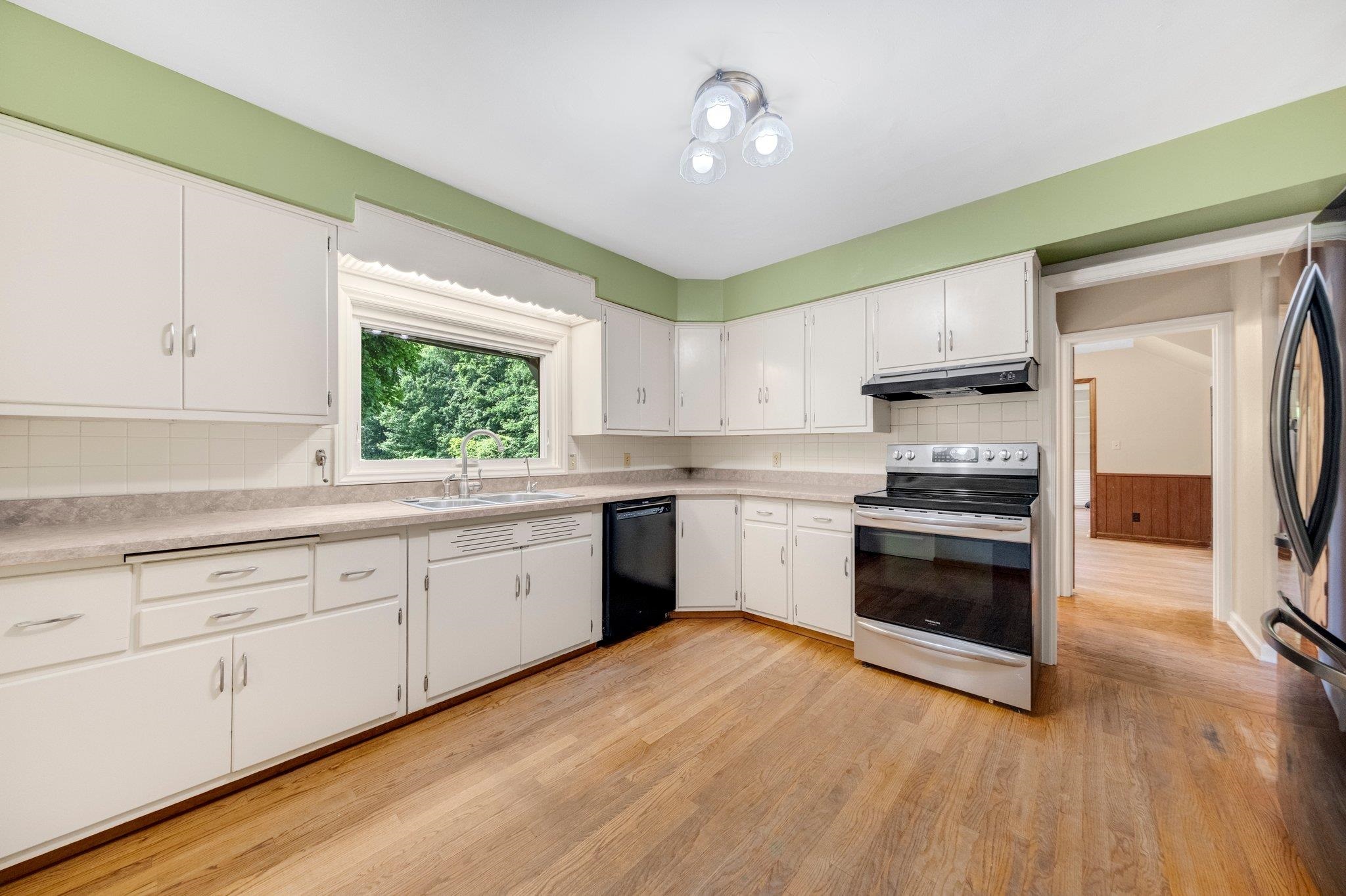 1402 Jackson Road South Bend, IN 46614 - Photo 5 of 35 Gallery Image 5