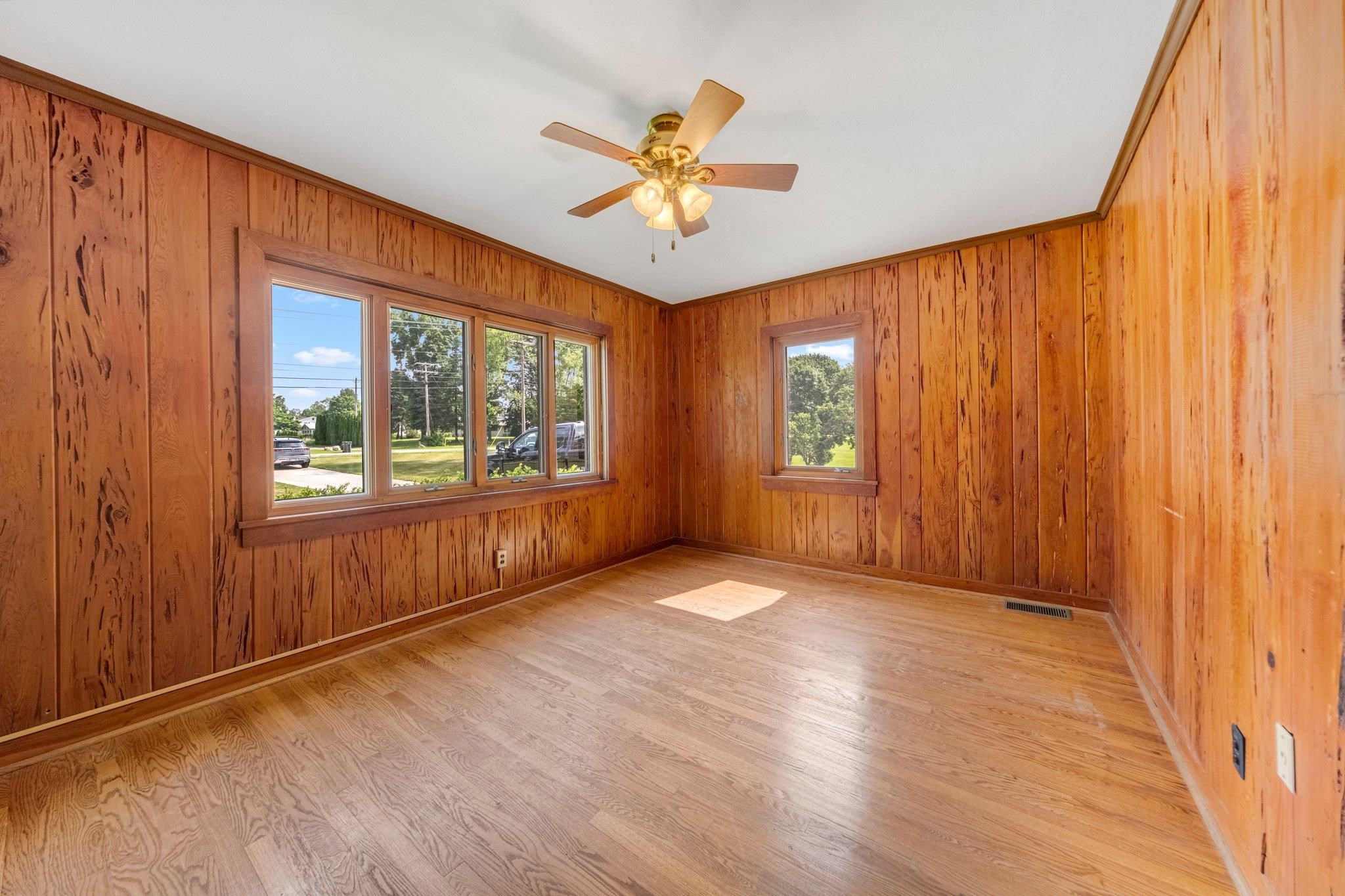1402 Jackson Road South Bend, IN 46614 - Photo 9 of 35 Gallery Image 9