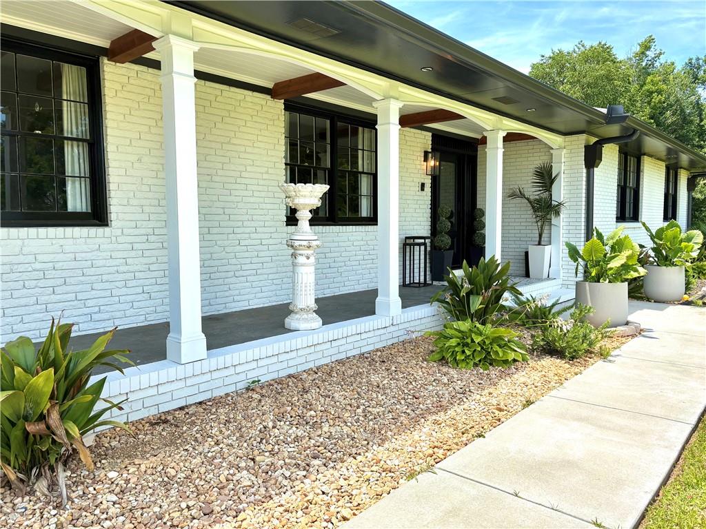 1842 Williamson Road Macon, GA 31206 - Photo 2 of 26
