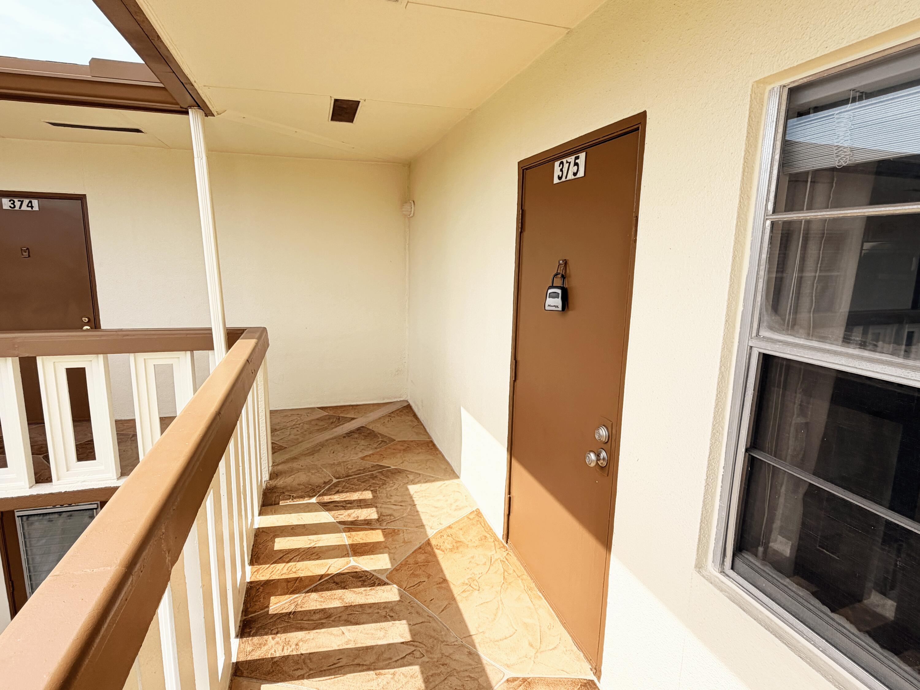 375 Mansfield I Boca Raton, FL 33434 - Photo 12 of 15 frontdoor