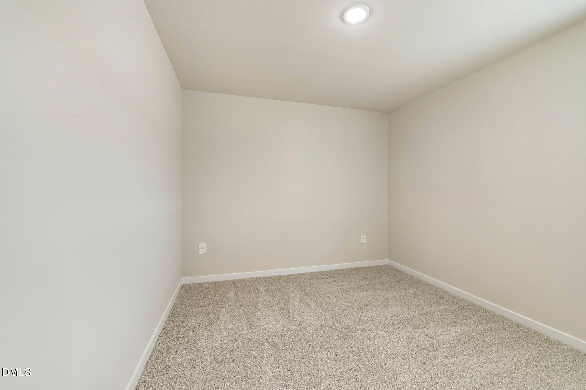 1513 Hatteras Road Durham, NC 27703 - Photo 33 of 43 33-web-or-mls-Raleigh - Avalon Place - 1