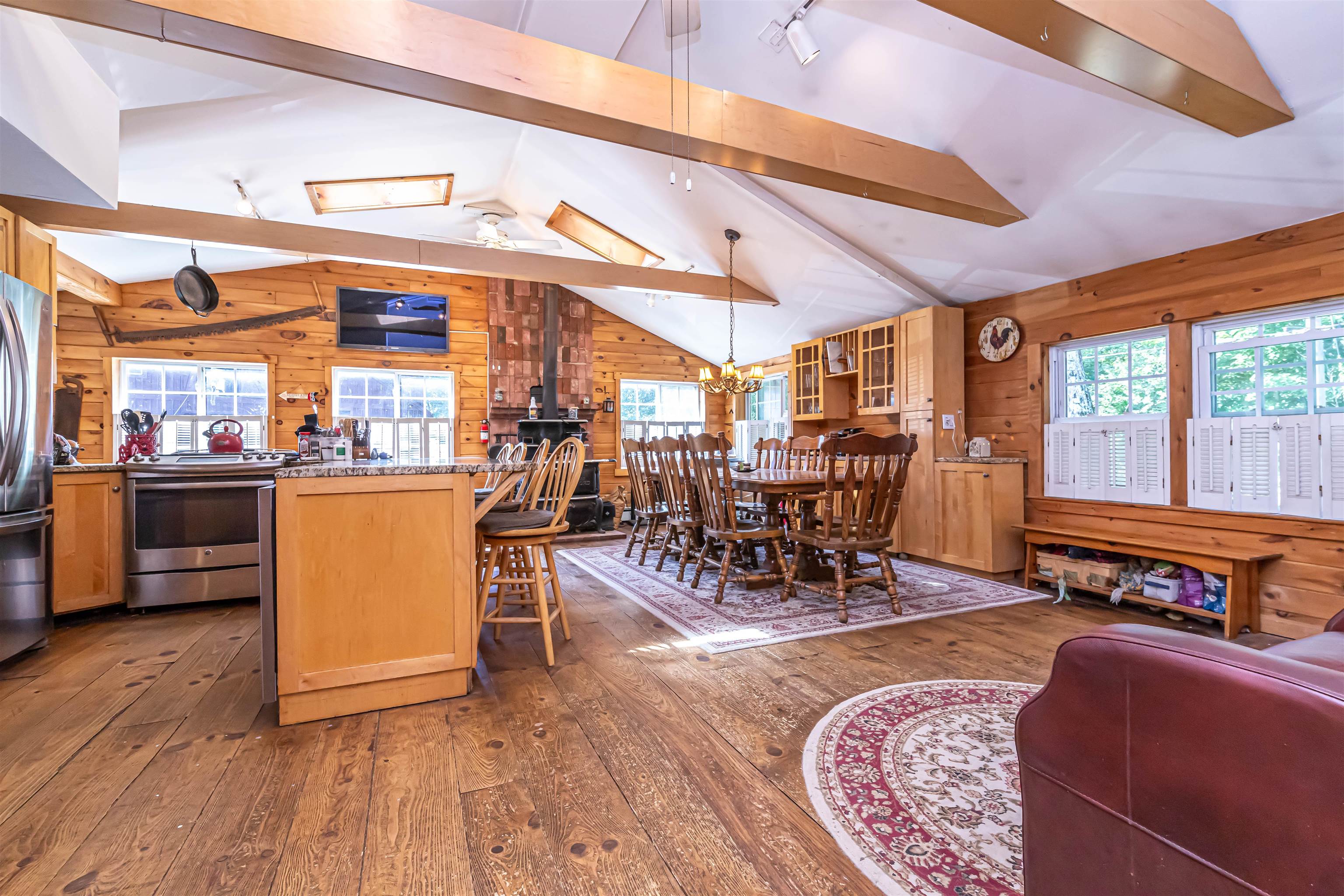 10 Pond Road Deering, NH 03244 - Photo 13 of 41
