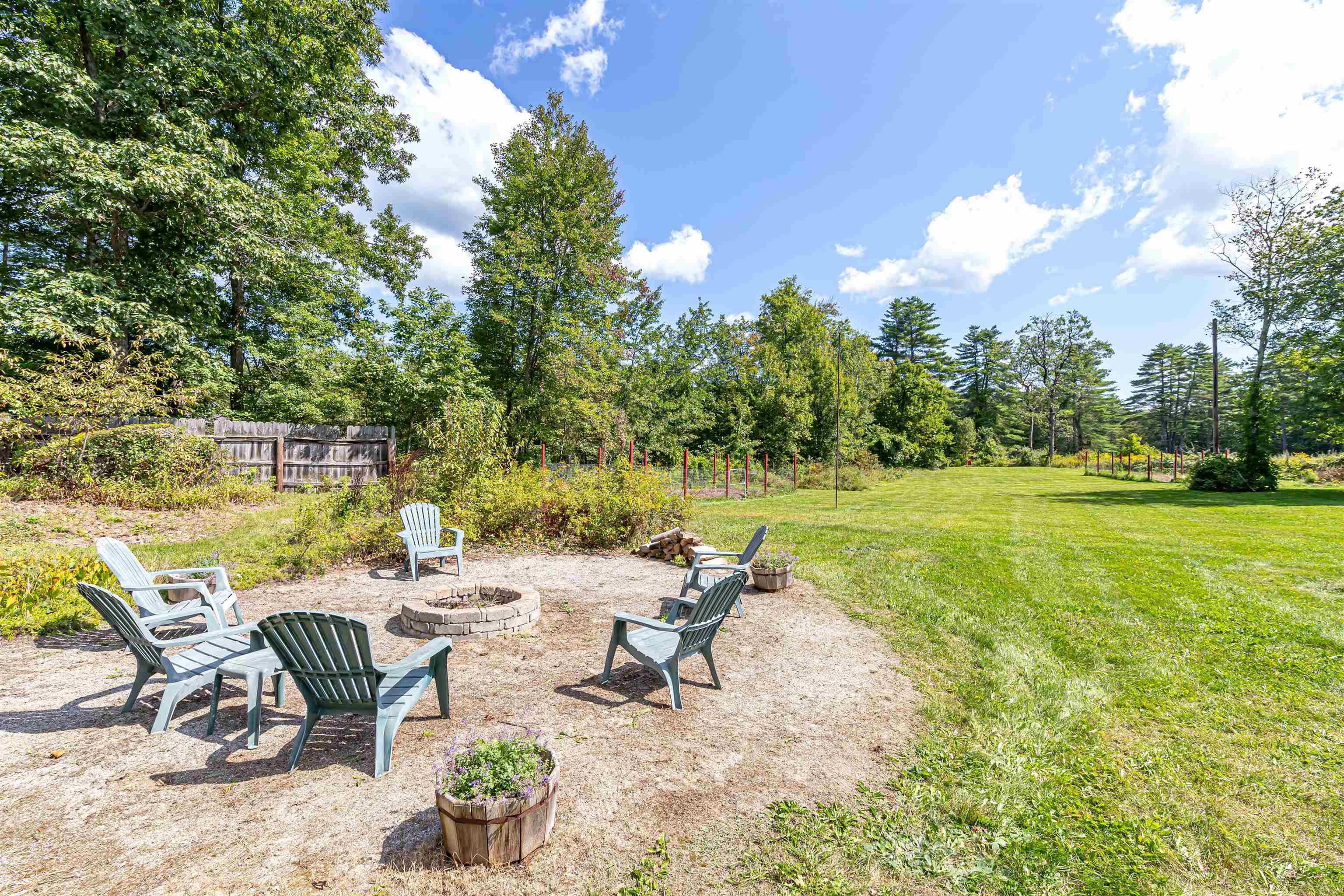 10 Pond Road Deering, NH 03244 - Photo 18 of 41