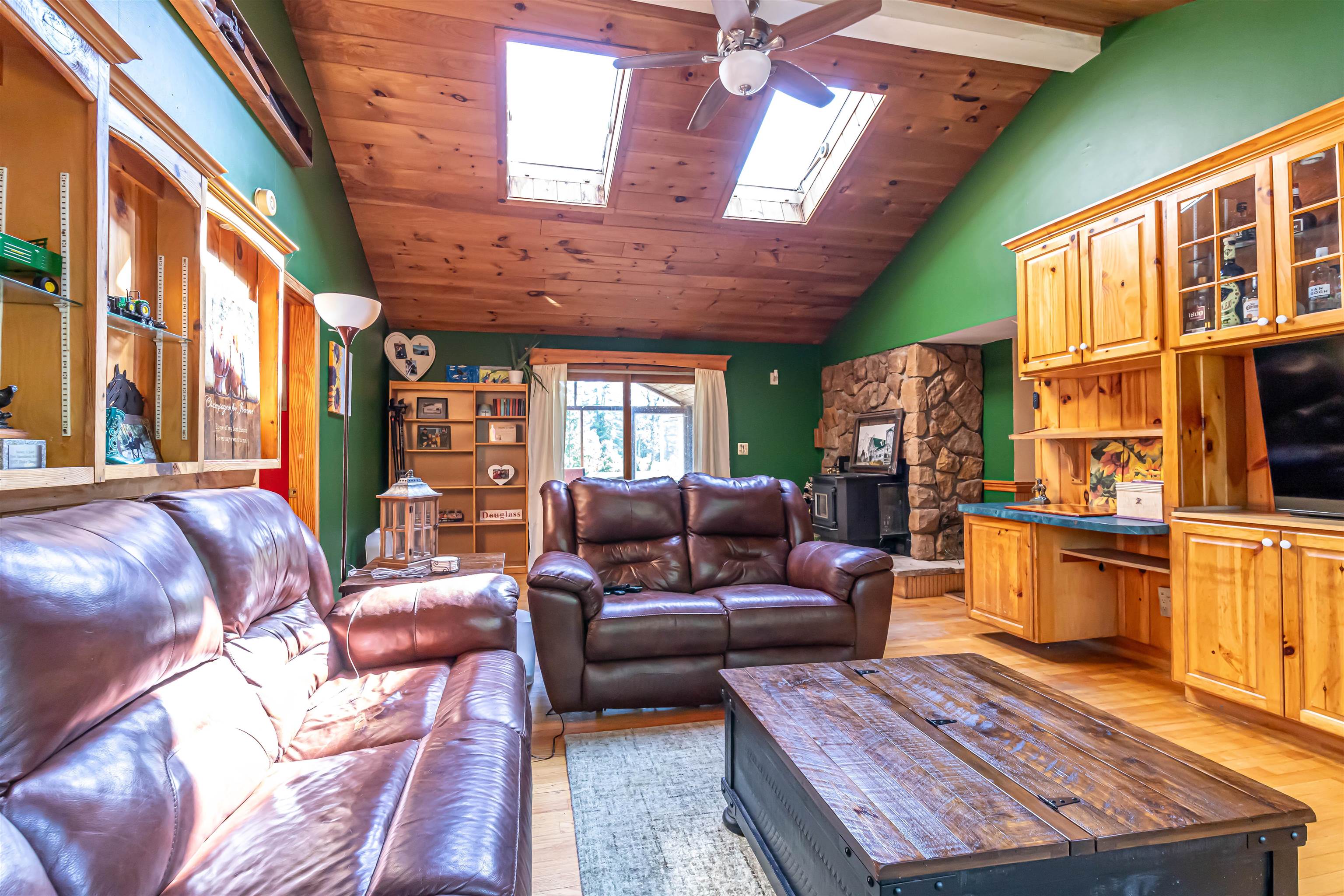 10 Pond Road Deering, NH 03244 - Photo 3 of 41