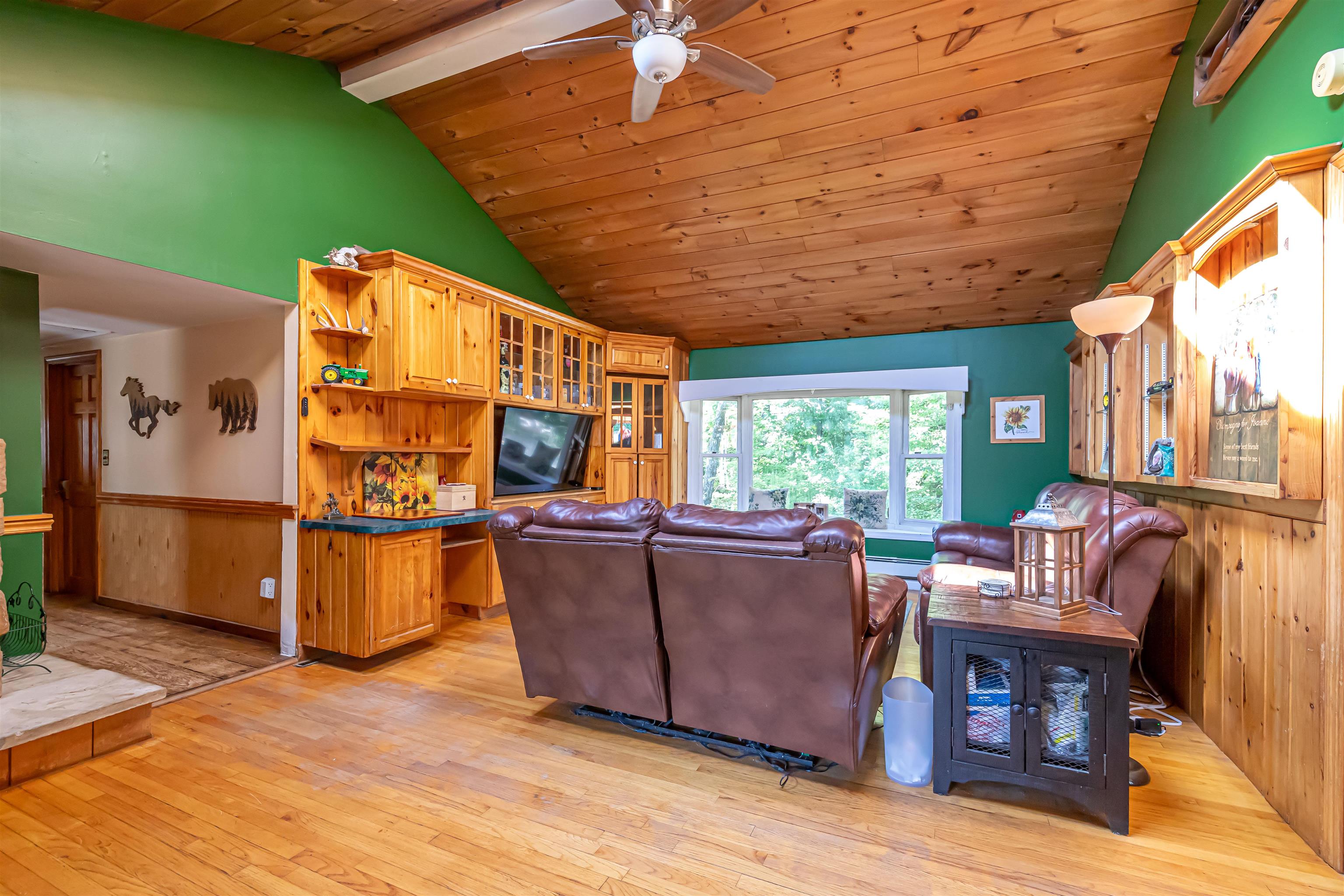 10 Pond Road Deering, NH 03244 - Photo 4 of 41
