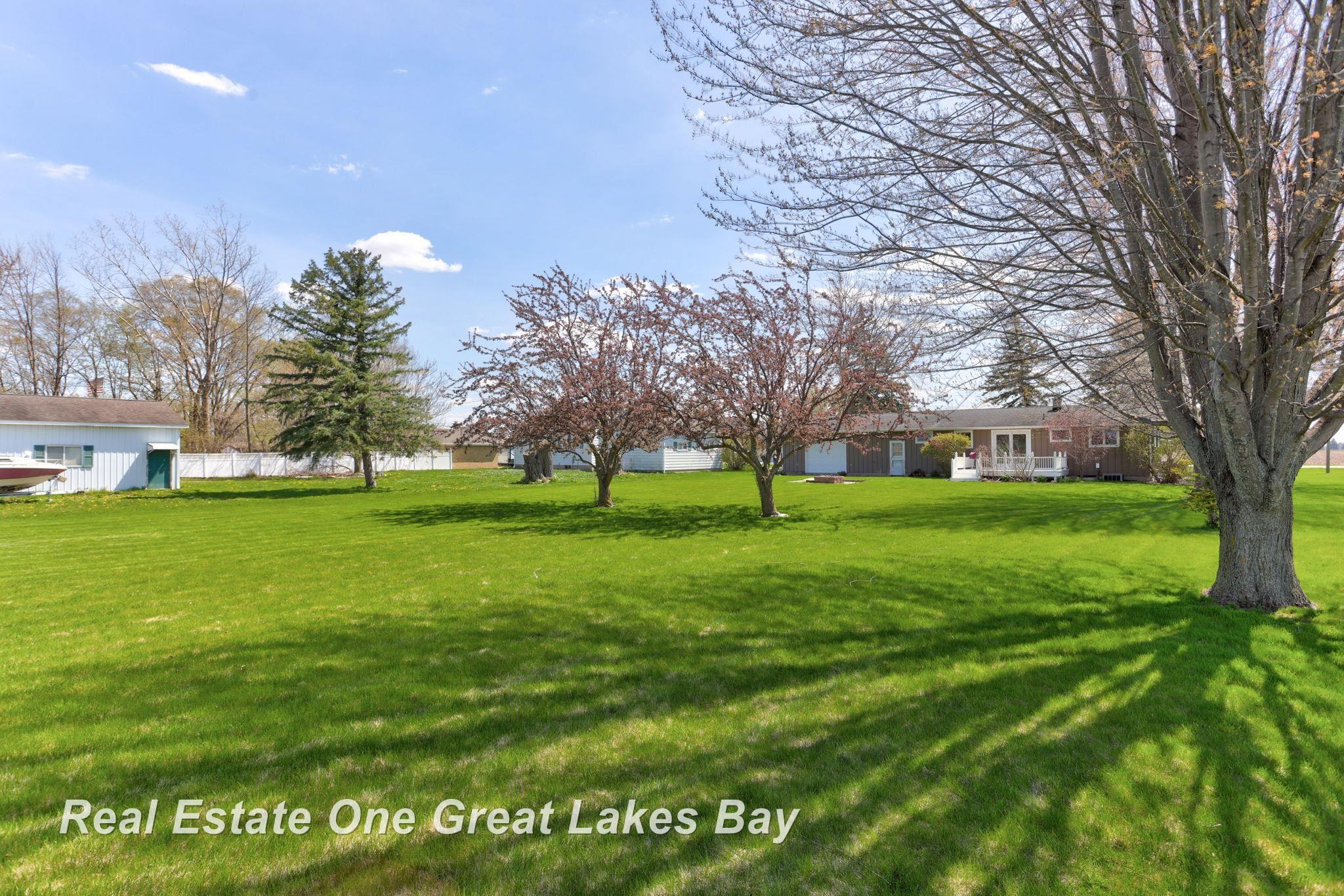 205 Midland Road Auburn, MI 48611 - Photo 31 of 43 Gallery Image 31
