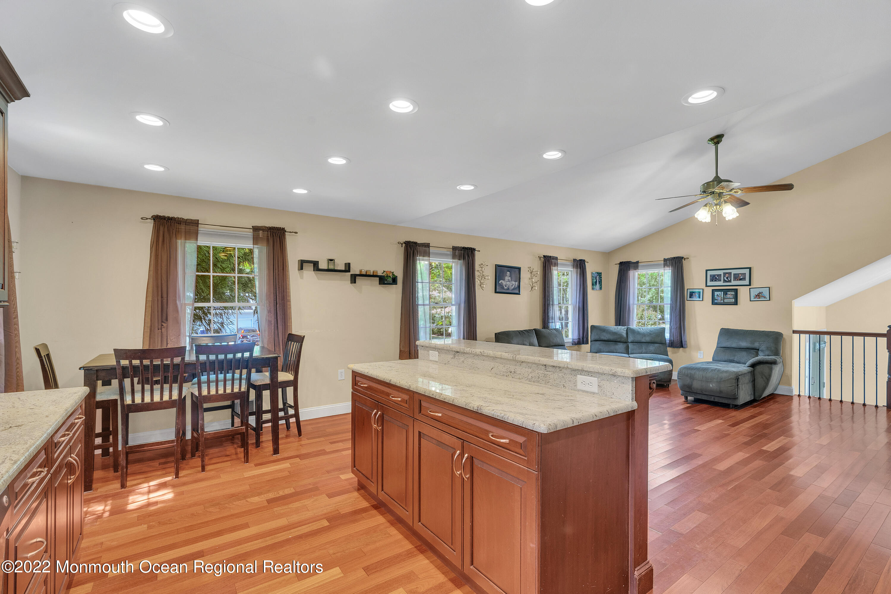 132 Johnathan Road Manchester Township, NJ 08759 - Photo 11 of 28 014_dsc00036