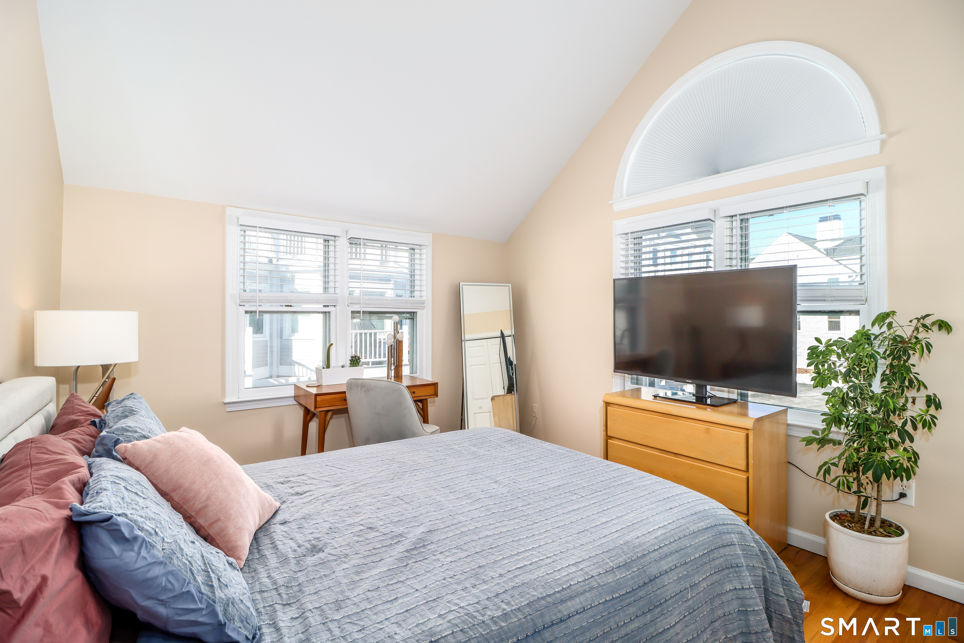 225 Front Street, Unit 1 New Haven, CT 06513 - Photo 11 of 27
