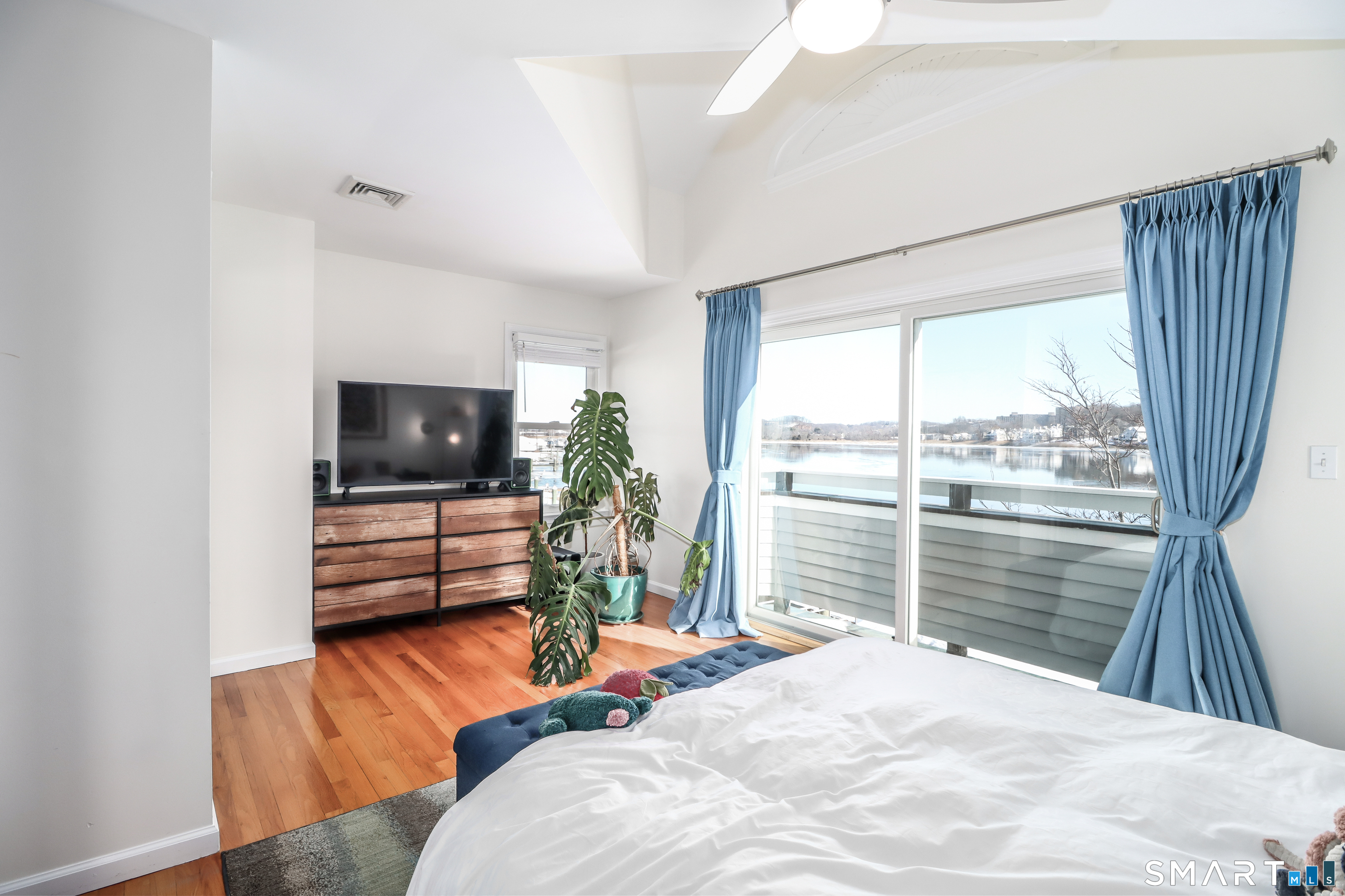 225 Front Street, Unit 1 New Haven, CT 06513 - Photo 14 of 27
