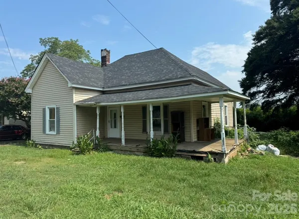 a view of a house with garden