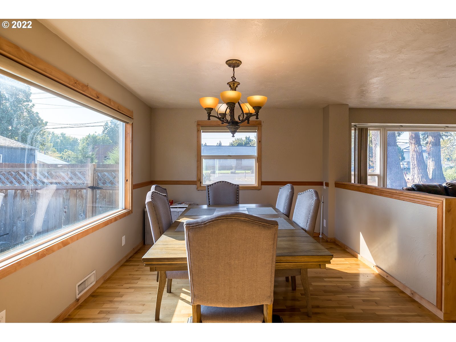 949 Country Club Road Eugene, OR 97401 - Photo 7 of 30 Gallery Image 7