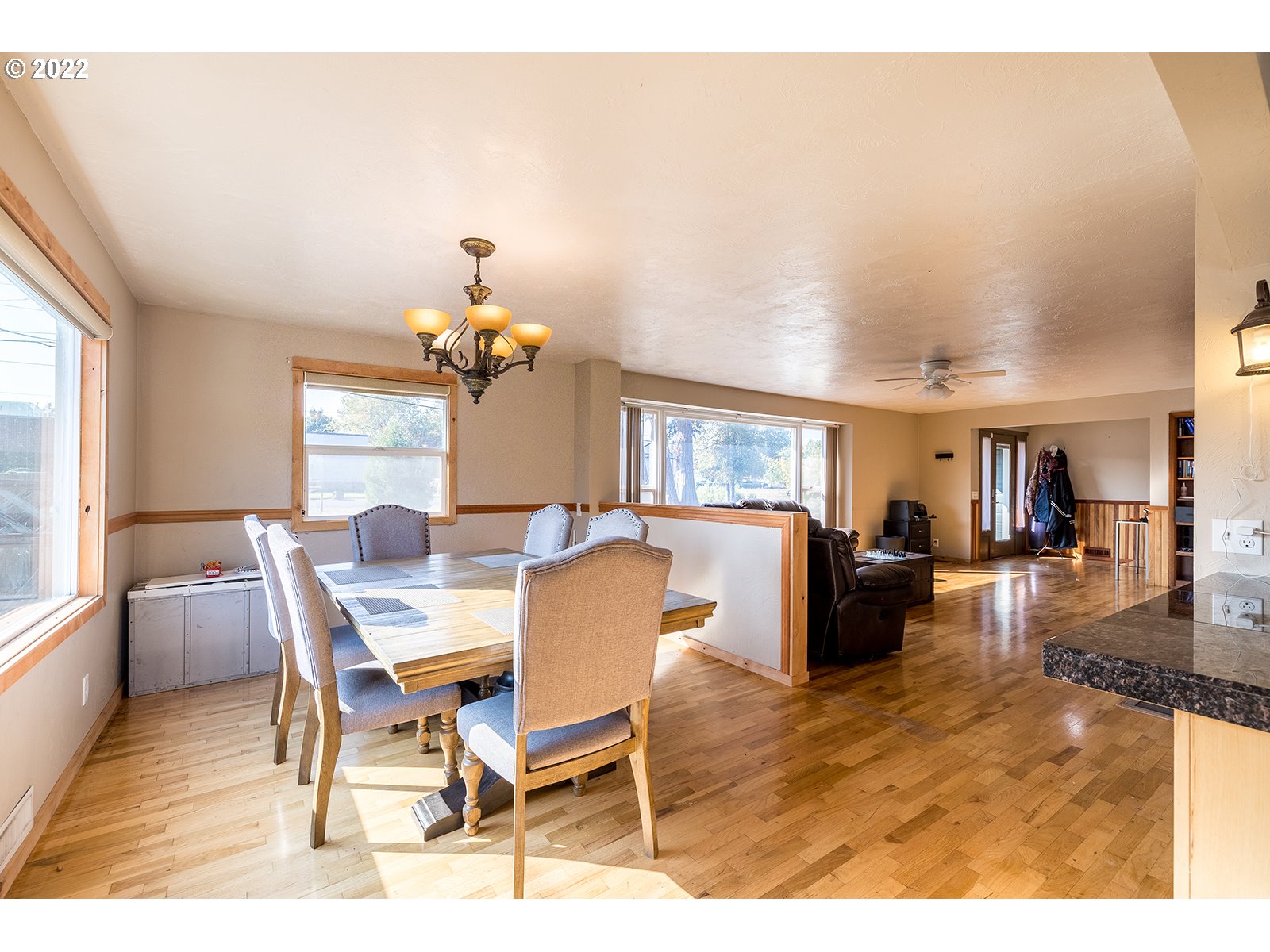 949 Country Club Road Eugene, OR 97401 - Photo 8 of 30 Gallery Image 8