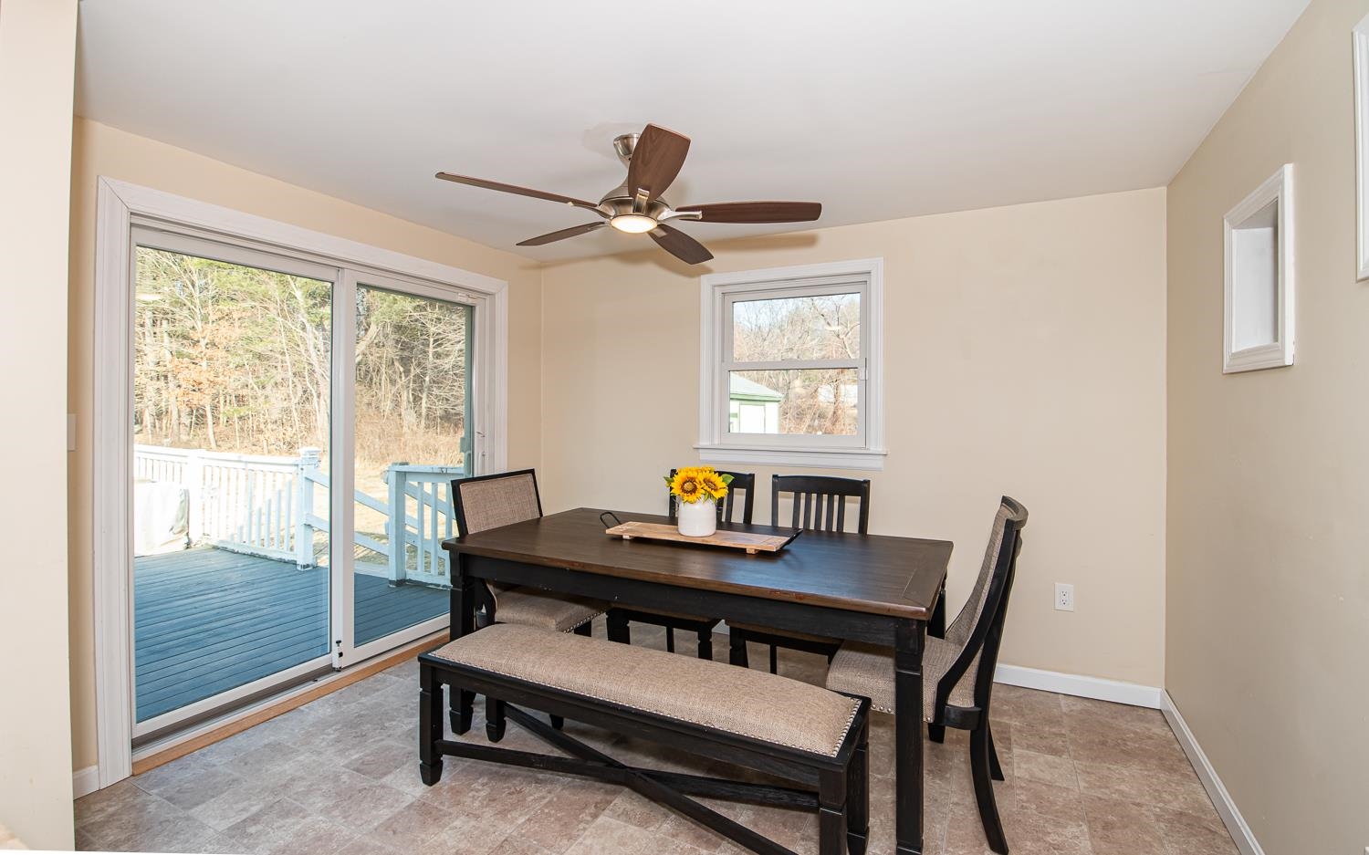 114 Wiley Hill Road Londonderry, NH 03053 - Photo 3 of 34 Gallery Image 3