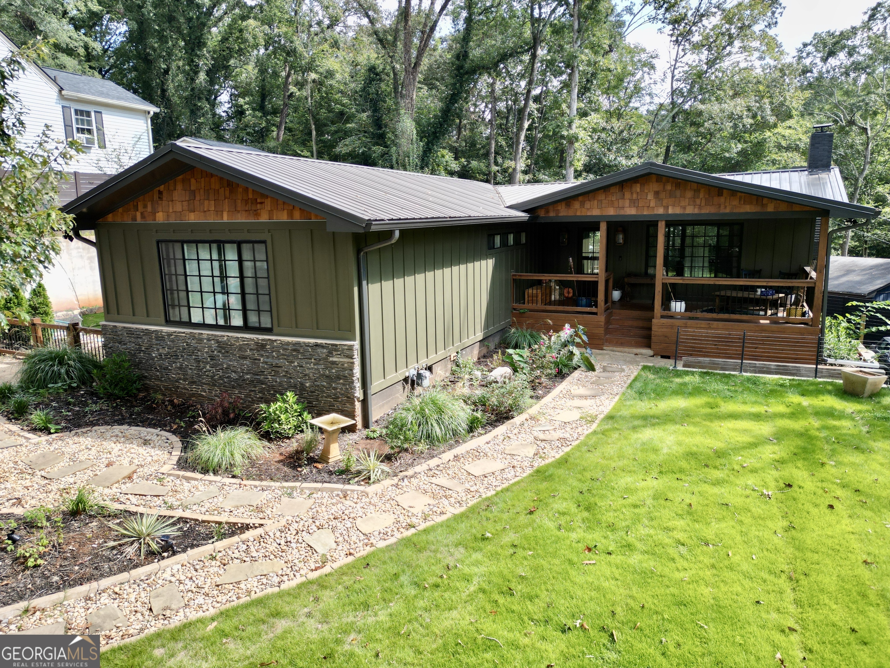 775 Ridgewood Avenue Gainesville, GA 30501 - Photo 4 of 77