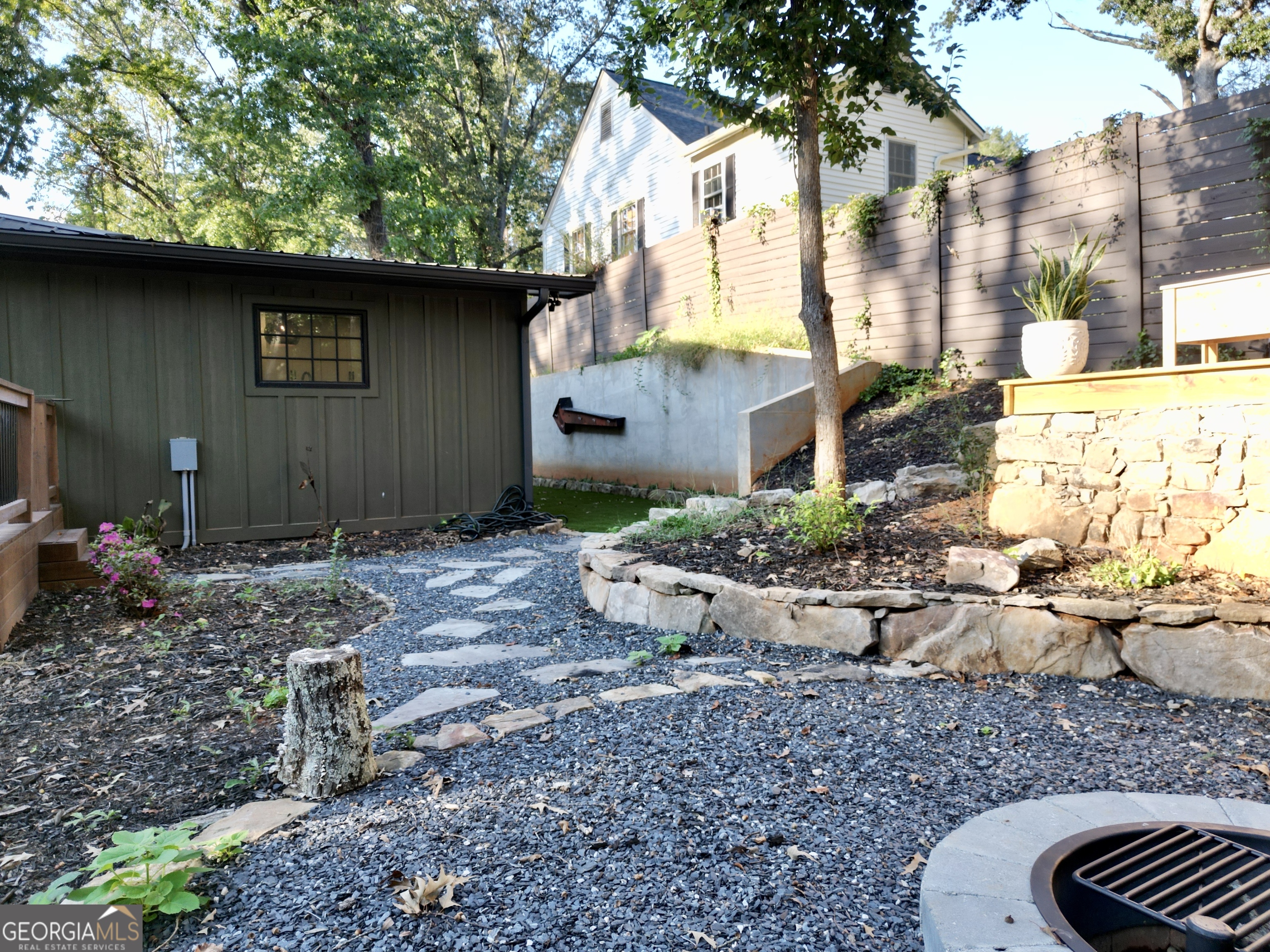 775 Ridgewood Avenue Gainesville, GA 30501 - Photo 58 of 77 a front view of a house with garden