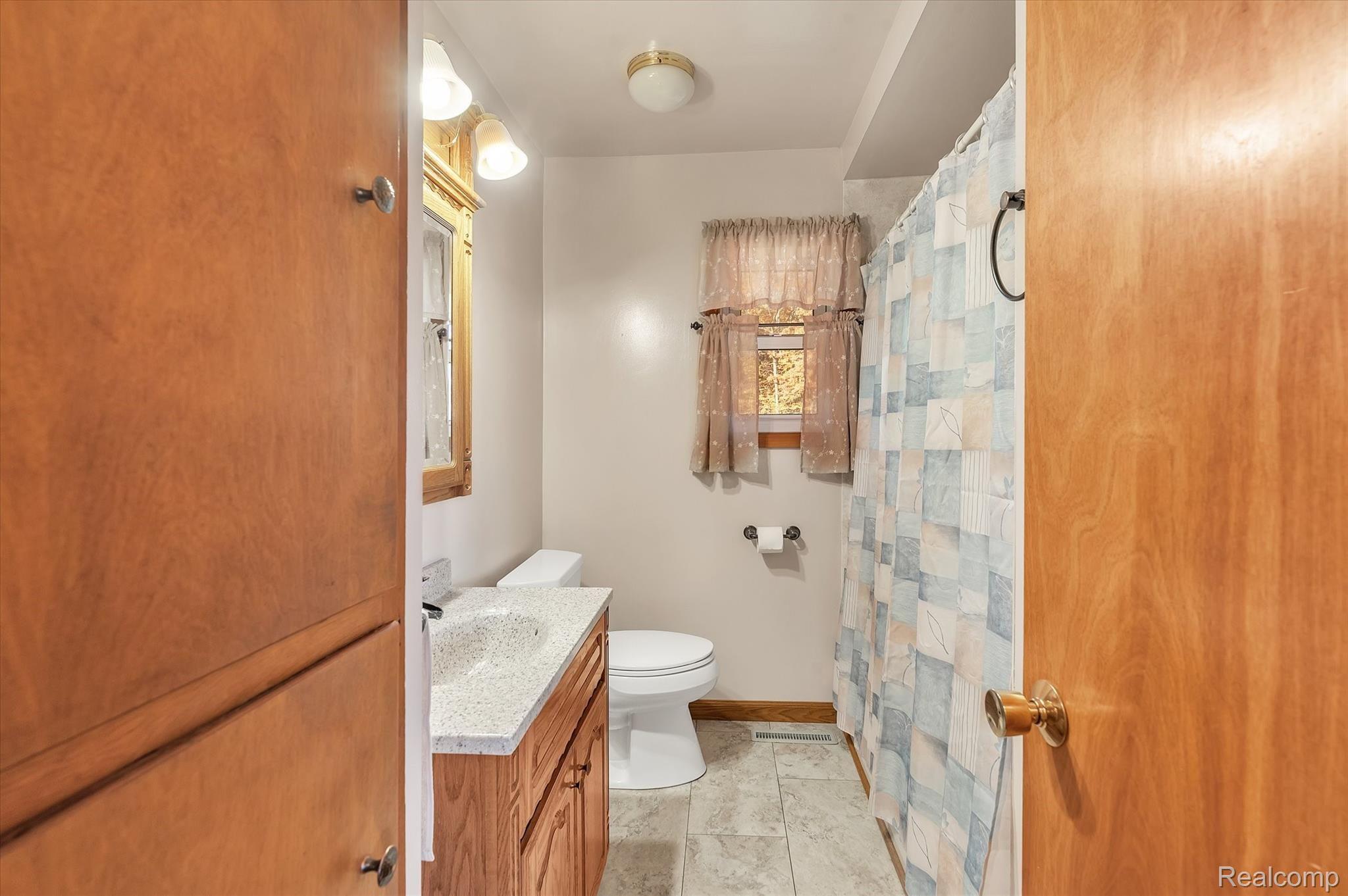 9561 Exeter Road Carleton, MI 48117 - Photo 31 of 51 31-9561-exeter-Rd-WindowStill-Real-Estate-Photography-31.jpg