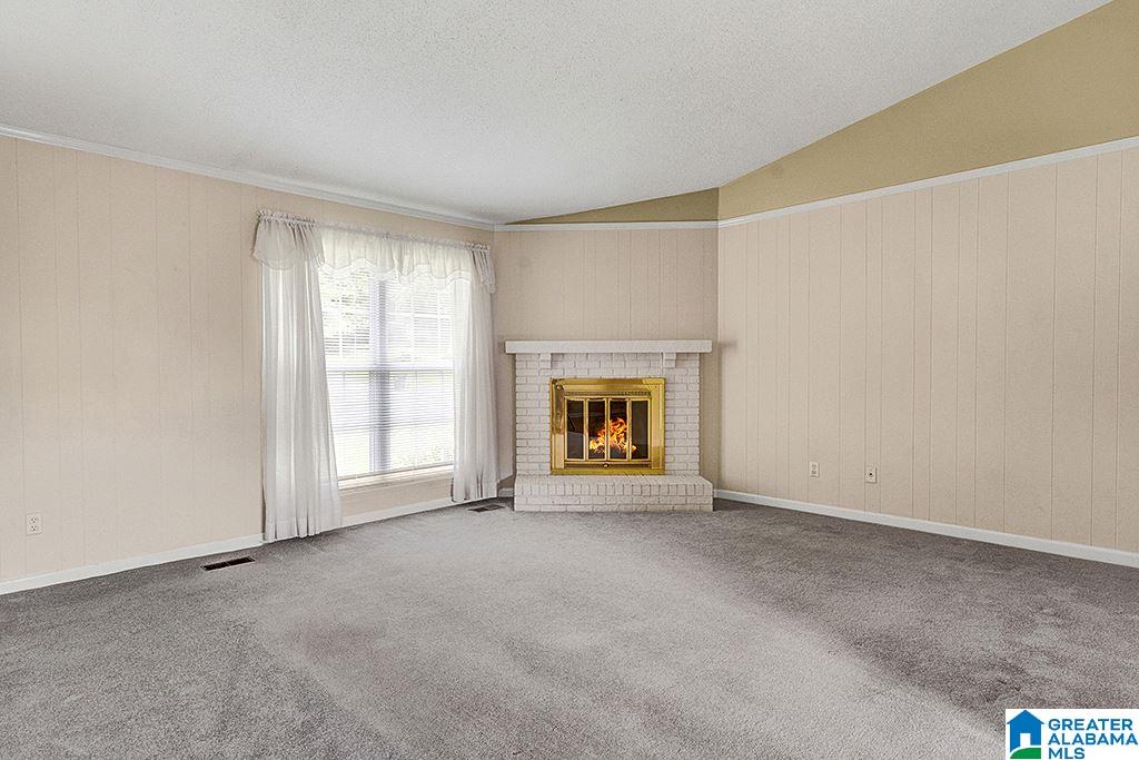 34 Lancaster Court Calera, AL 35040 - Photo 2 of 20